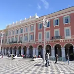 Nice Studio Sur Place Massena